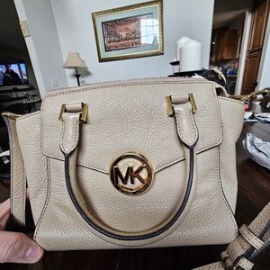 Michael kors purse satchel